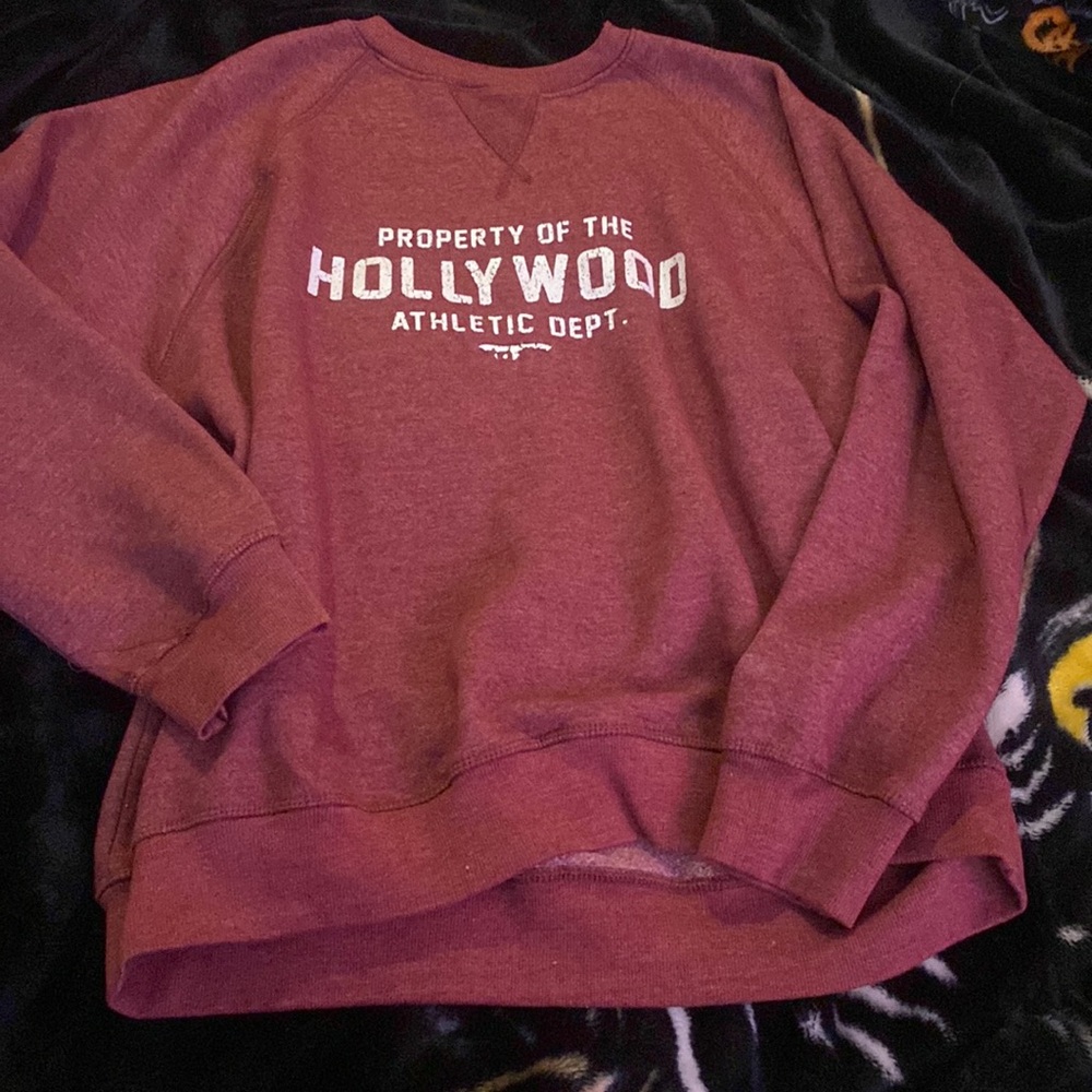 Hollywood red sweatshirt